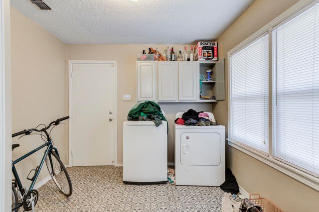 3214 32nd Street, Lubbock, TX 79410