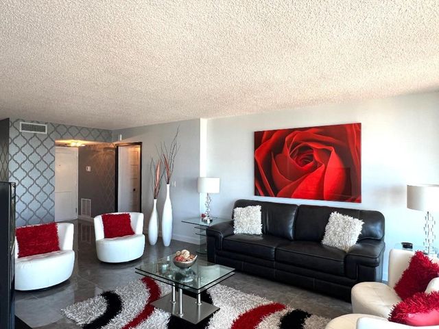 3400 N Ocean Drive 905, Singer Island, FL 33404