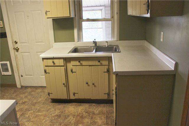 12432 South Avenue, North Lima, OH 44452
