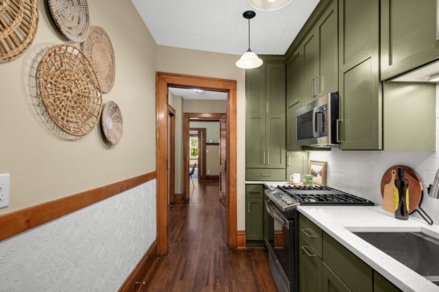 641 Marshall Avenue 4, Saint Paul, MN 55104