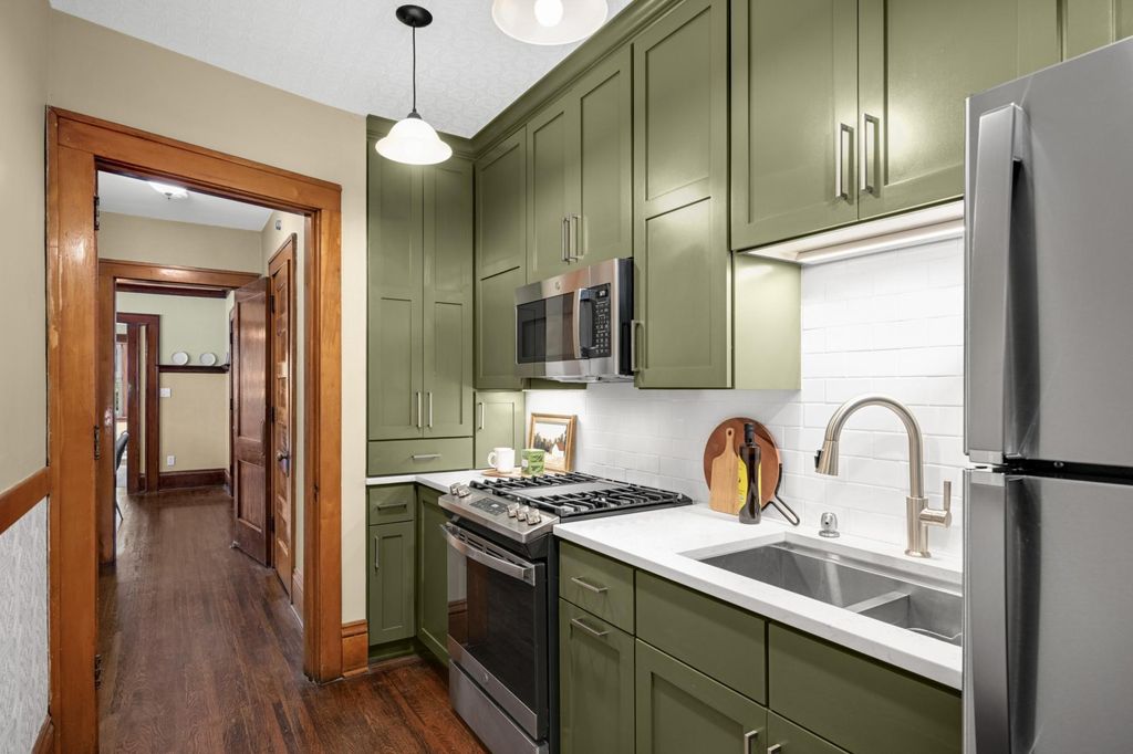 641 Marshall Avenue 4, Saint Paul, MN 55104