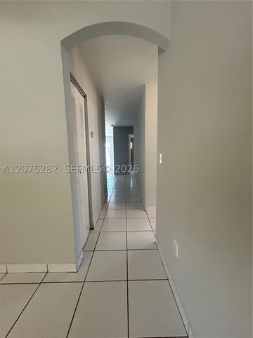 2421 NW 99th Ter 2, Miami, FL 33147