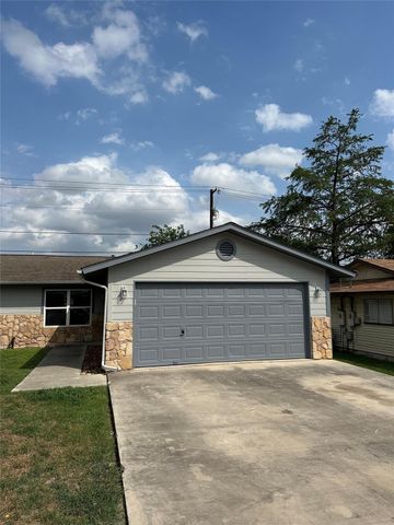 2743 Maple Tree RD A, New Braunfels, TX 78130