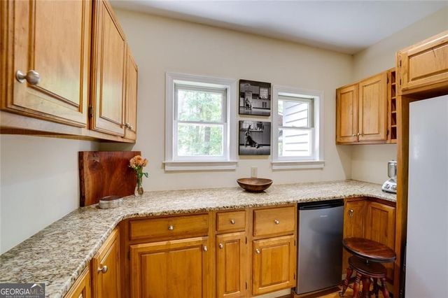 50 Serendipity Way, Sandy Springs, GA 30350