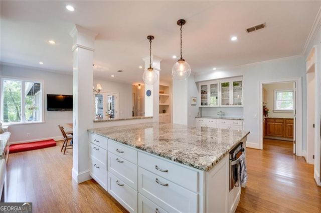 50 Serendipity Way, Sandy Springs, GA 30350