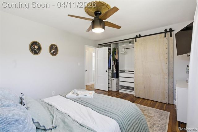 29601 Gilchrest Street, Farmington, MI 48334