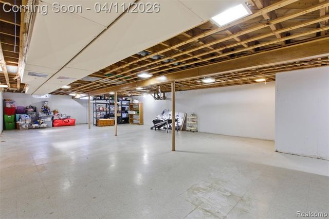 29601 Gilchrest Street, Farmington, MI 48334