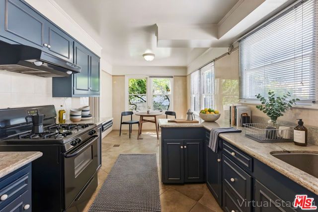 727 Crenshaw Boulevard, Los Angeles, CA 90005