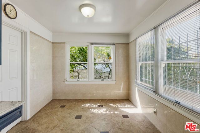 727 Crenshaw Boulevard, Los Angeles, CA 90005