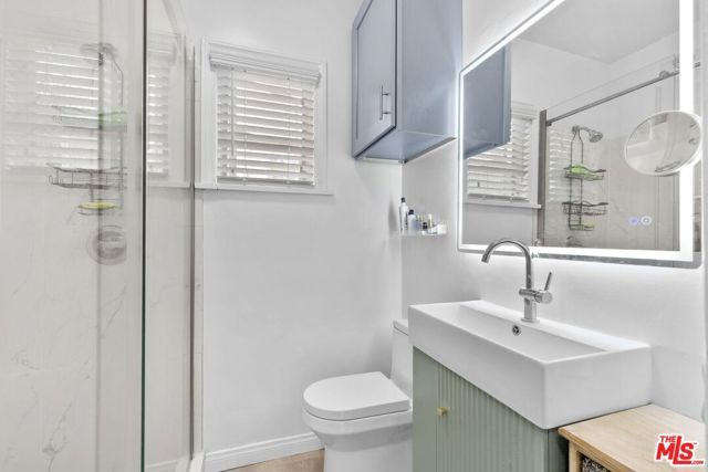 727 Crenshaw Boulevard, Los Angeles, CA 90005