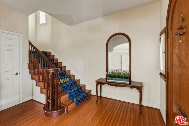 727 Crenshaw Boulevard, Los Angeles, CA 90005