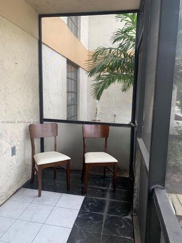 5530 NW 44th St 111C, Lauderhill, FL 33319