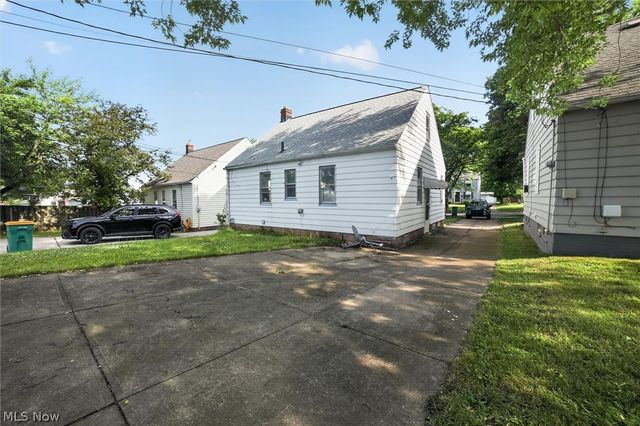 19500 Libby Road, Maple Heights, OH 44137