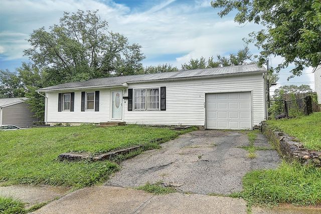 243 W Garland Avenue, Fairborn, OH 45324