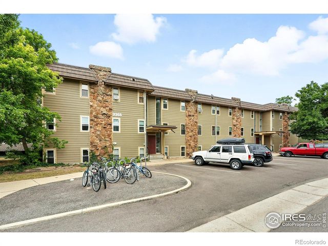 3365 Chisholm Trail, Boulder, CO 80301