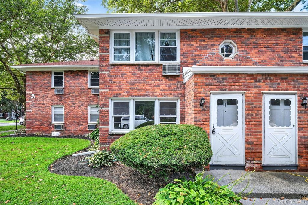 2710 South Road A1, Poughkeepsie, NY 12601