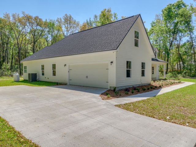 XX Country Club Drive, Crawfordville, FL 32327