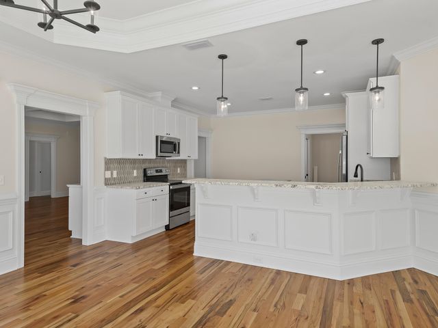 XX Country Club Drive, Crawfordville, FL 32327