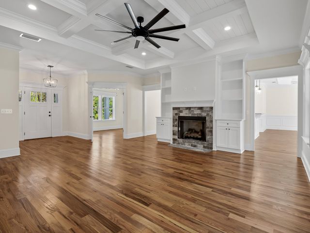 XX Country Club Drive, Crawfordville, FL 32327