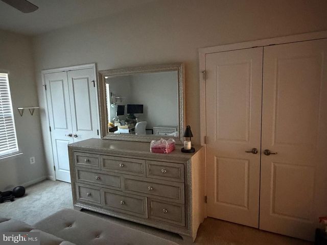 2042 TRACK CIR, Fredericksburg, VA 22401