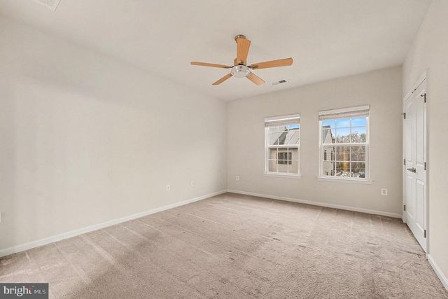 2042 TRACK CIR, Fredericksburg, VA 22401