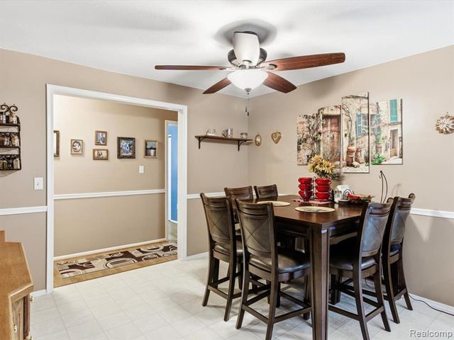 31327 Wellston Drive, Warren, MI 48093