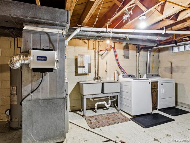 31327 Wellston Drive, Warren, MI 48093