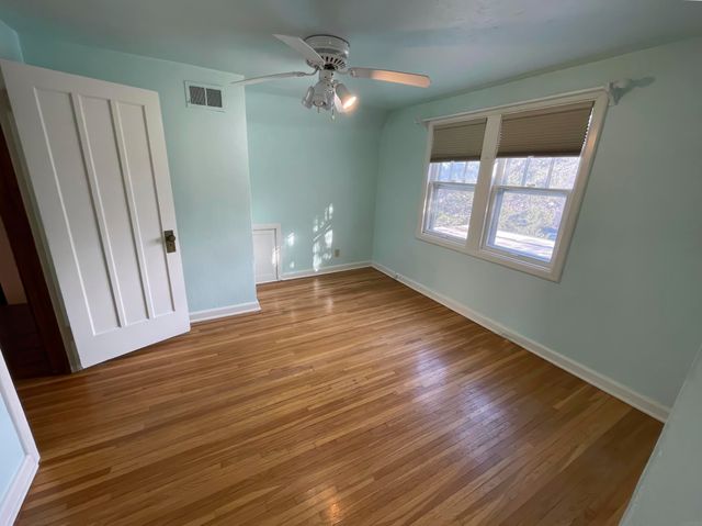 1816 Tremont St, Cedar Falls, IA 50613