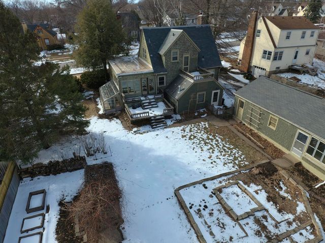 1816 Tremont St, Cedar Falls, IA 50613