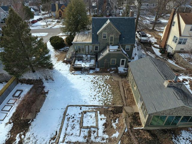 1816 Tremont St, Cedar Falls, IA 50613