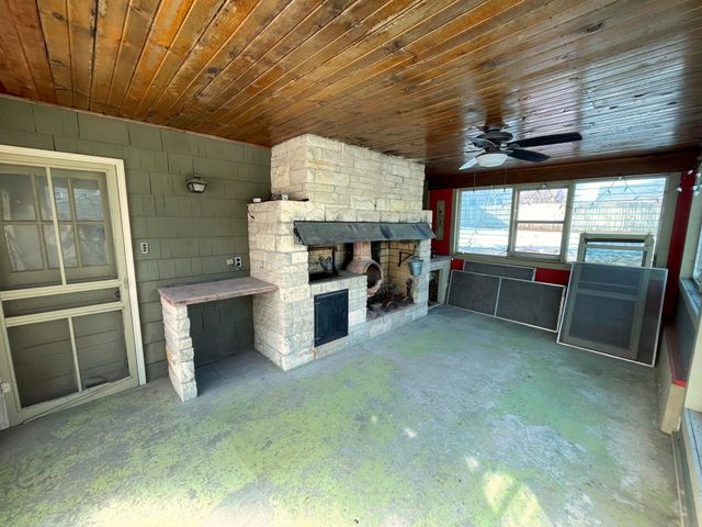 1816 Tremont St, Cedar Falls, IA 50613