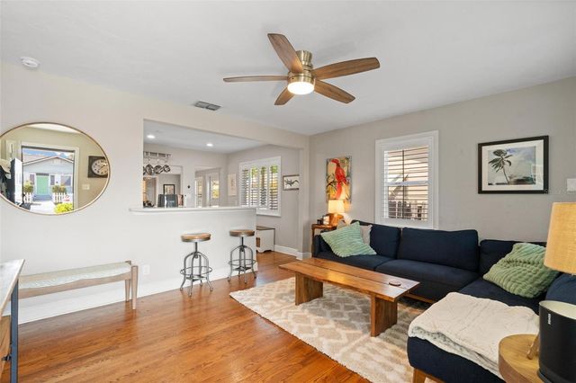 4545 BURLINGTON AVENUE N, St Petersburg, FL 33713