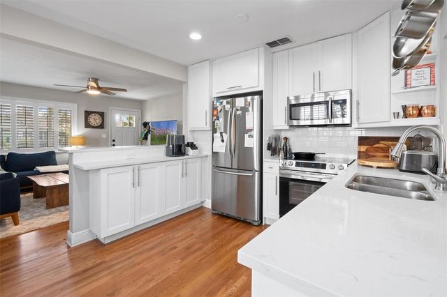 4545 BURLINGTON AVENUE N, St Petersburg, FL 33713