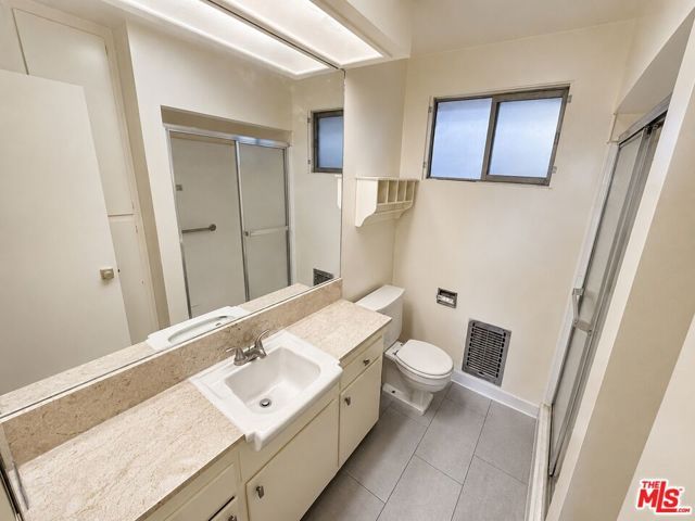 3320 Griffith Park Boulevard 7, Los Angeles, CA 90027