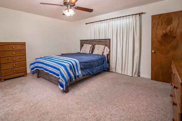 205 Oakview Dr, Kerrville, TX 78028