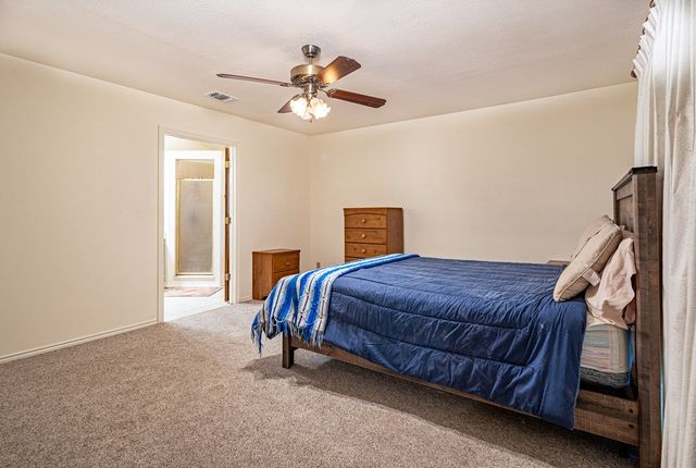 205 Oakview Dr, Kerrville, TX 78028