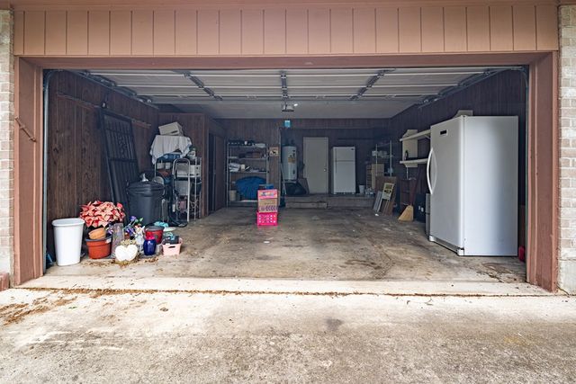 205 Oakview Dr, Kerrville, TX 78028