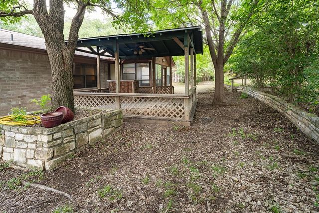 205 Oakview Dr, Kerrville, TX 78028