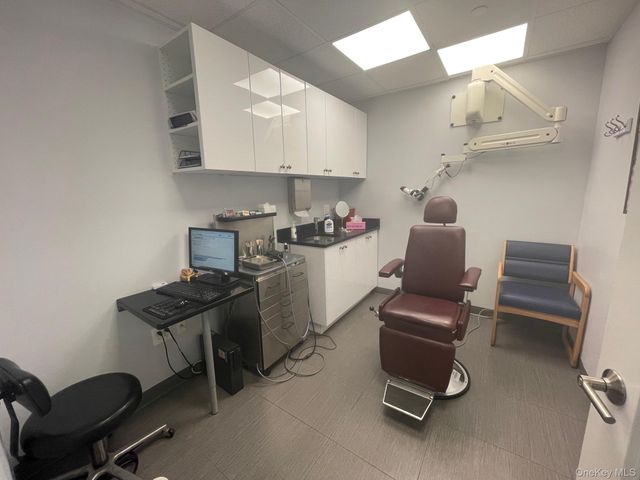 38-08 Union Street 3E, Flushing, NY 11354