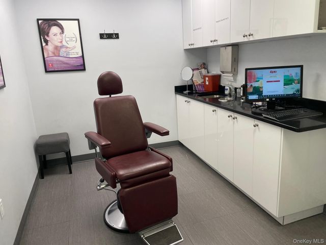 38-08 Union Street 3E, Flushing, NY 11354