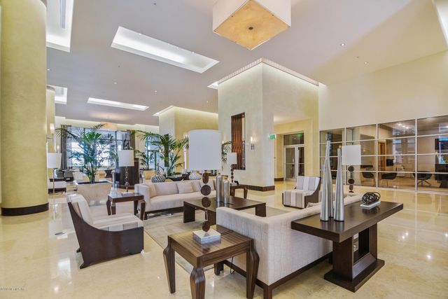 1431 RIVERPLACE Boulevard 1602, Jacksonville, FL 32207