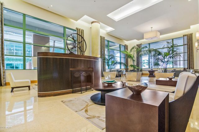1431 RIVERPLACE Boulevard 1602, Jacksonville, FL 32207