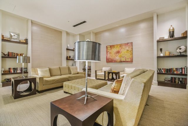 1431 RIVERPLACE Boulevard 1602, Jacksonville, FL 32207