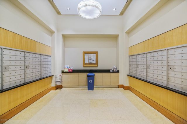 1431 RIVERPLACE Boulevard 1602, Jacksonville, FL 32207