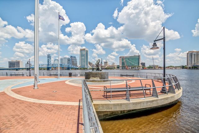 1431 RIVERPLACE Boulevard 1602, Jacksonville, FL 32207