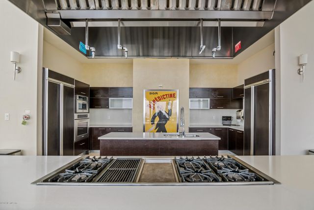 1431 RIVERPLACE Boulevard 1602, Jacksonville, FL 32207