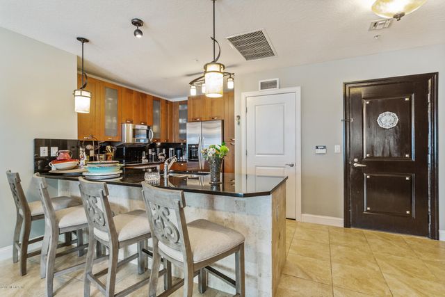 1431 RIVERPLACE Boulevard 1602, Jacksonville, FL 32207