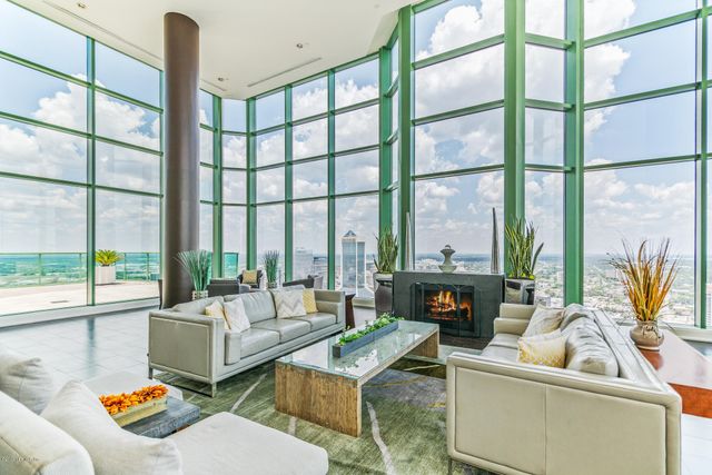 1431 RIVERPLACE Boulevard 1602, Jacksonville, FL 32207