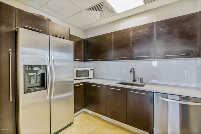 1431 RIVERPLACE Boulevard 1602, Jacksonville, FL 32207