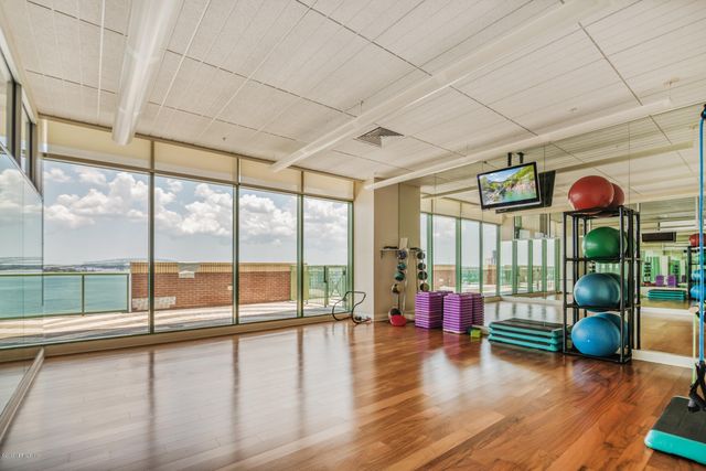 1431 RIVERPLACE Boulevard 1602, Jacksonville, FL 32207